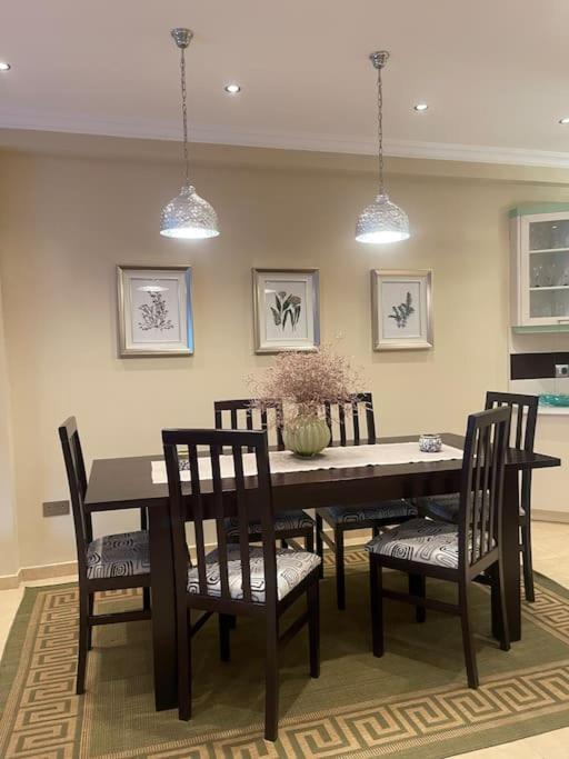 טיראנה Stylish Central Apartment מראה חיצוני תמונה